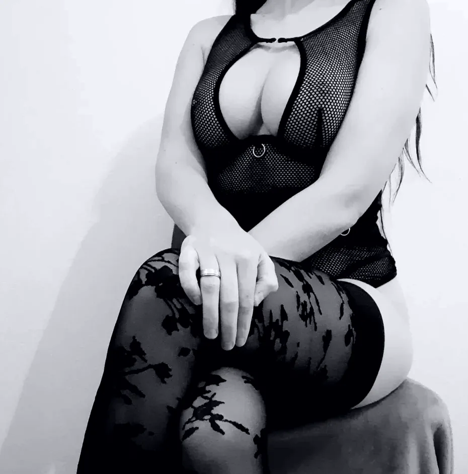Linda, 34