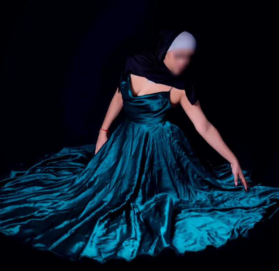 Miriam, 25