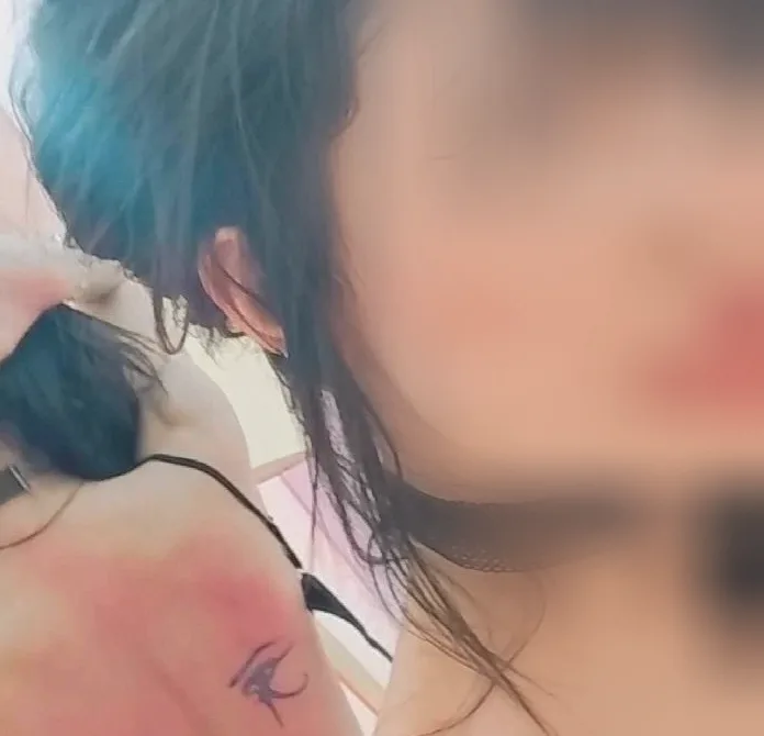 Nina, 25